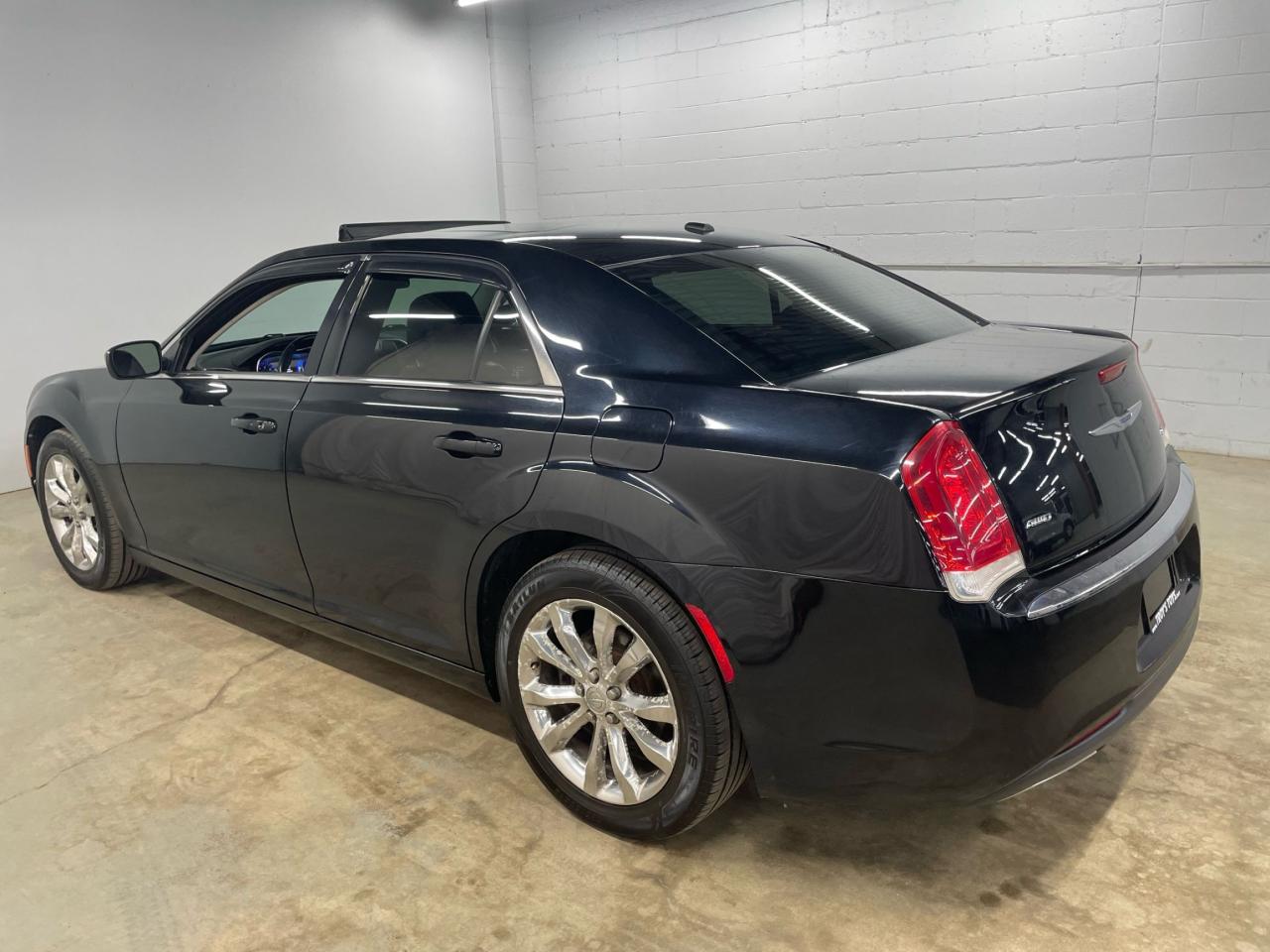 2015 Chrysler 300 Touring 