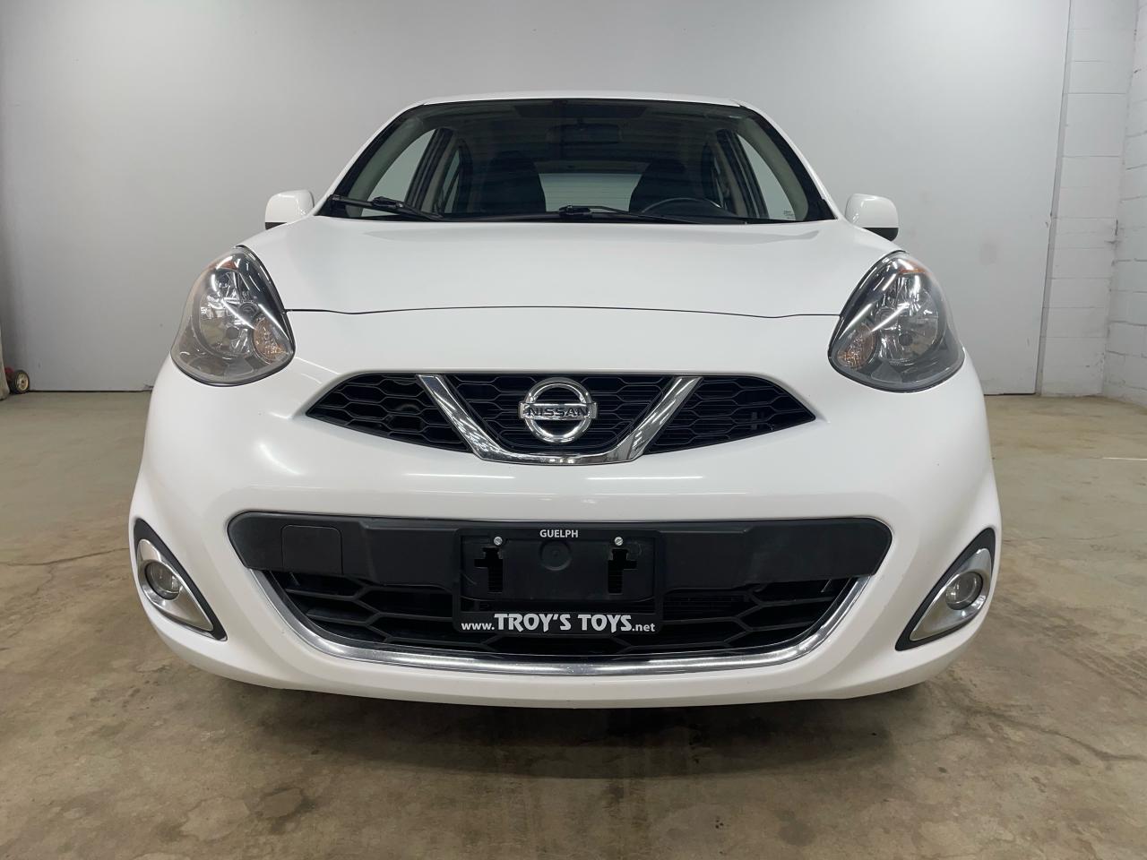 2017 Nissan Micra SR Photo2