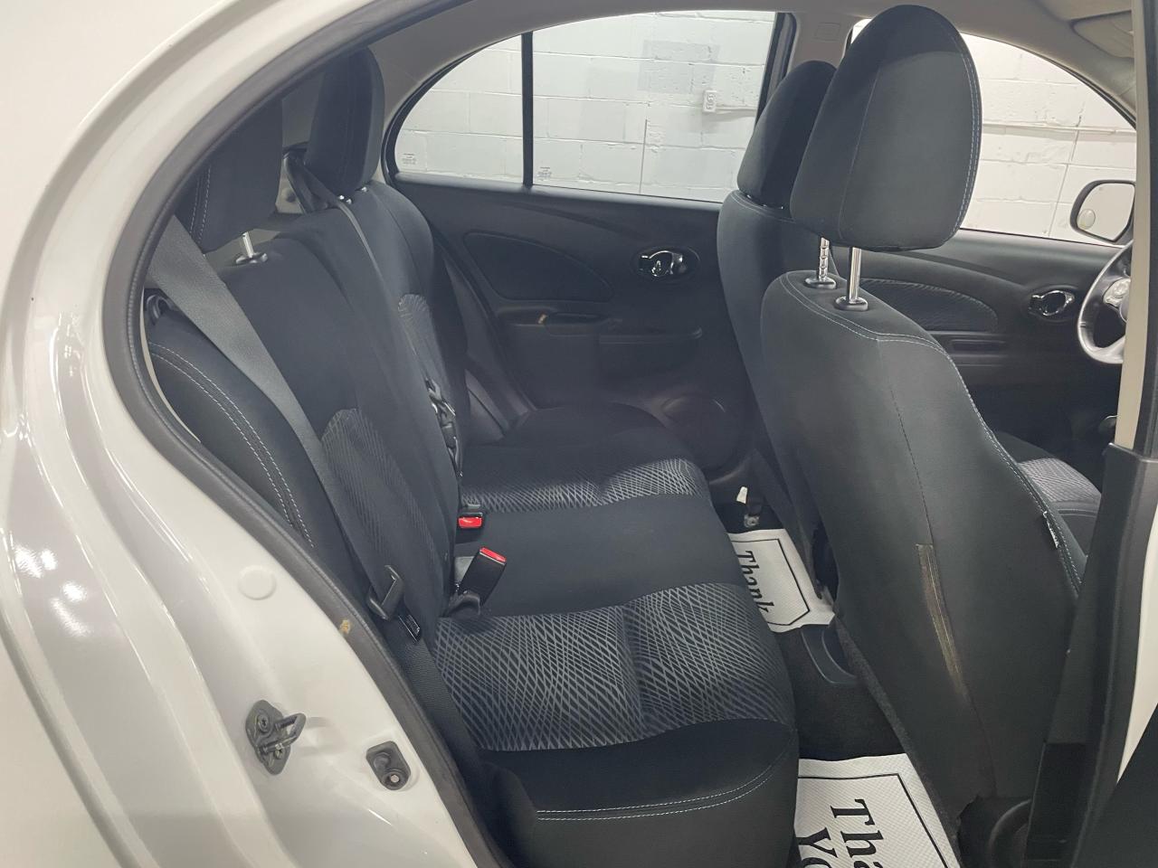 2017 Nissan Micra SR Photo9