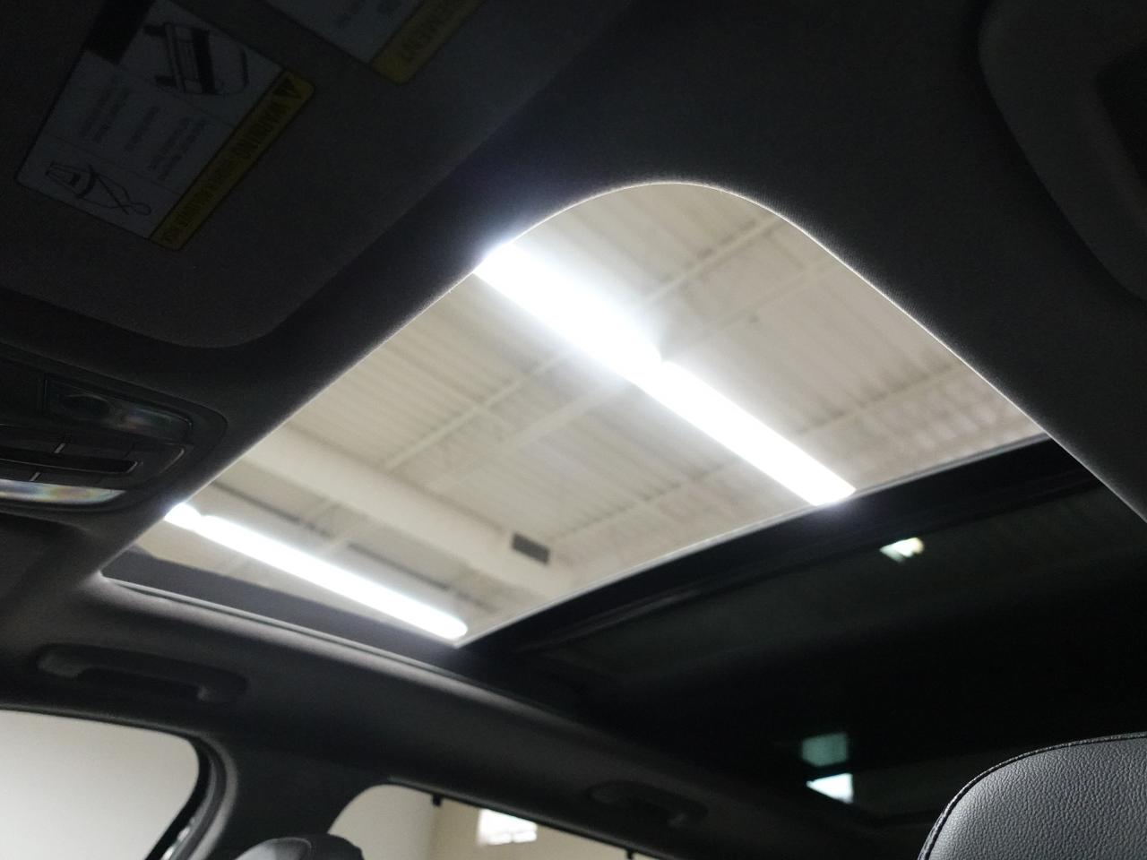 2020 Hyundai Santa Fe PREFERRED | AWD | Sun&Leather Pkg | BSM | CarPlay Photo