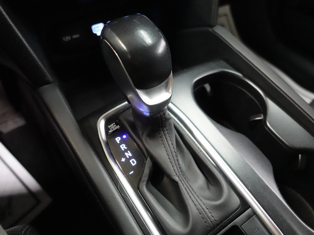 2020 Hyundai Santa Fe PREFERRED | AWD | Sun&Leather Pkg | BSM | CarPlay Photo