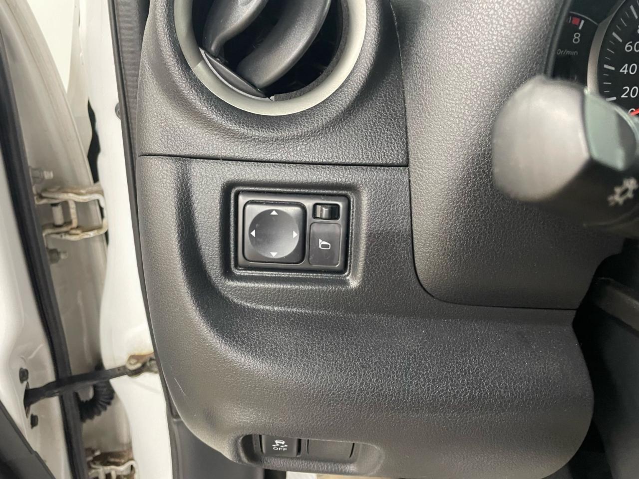 2017 Nissan Micra SR