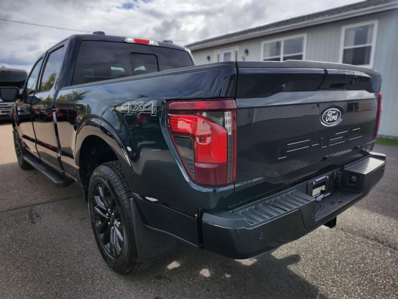 2025 Ford F-150 XLT 4WD SuperCrew 6.5' Box Photo5