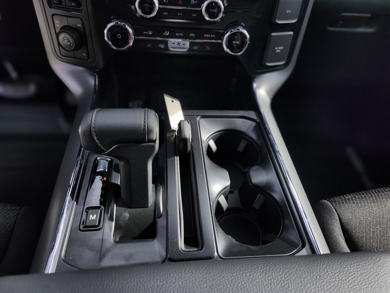2025 Ford F-150 XLT 4WD SuperCrew 6.5' Box Photo5