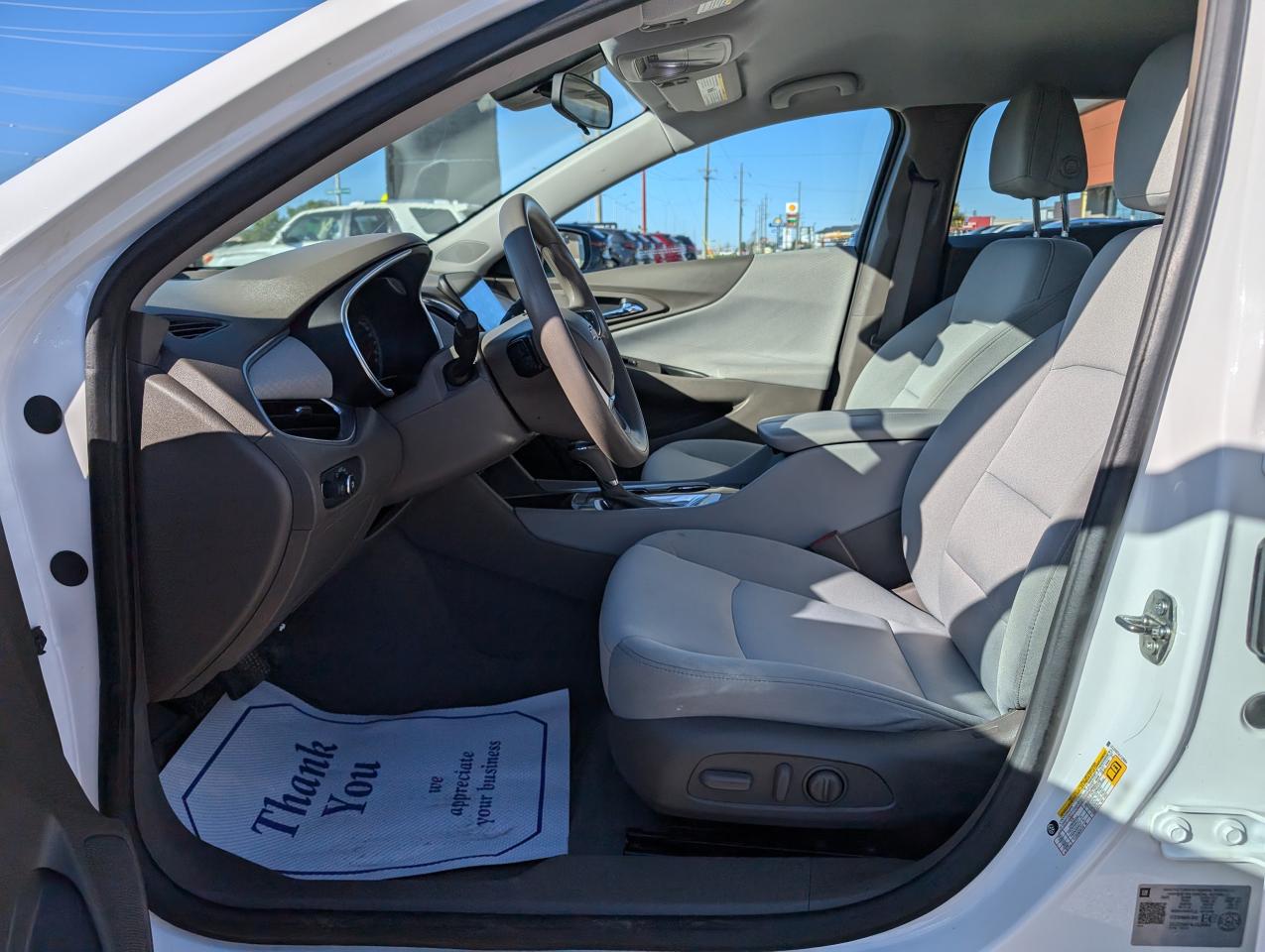 2020 Chevrolet Malibu LT | Heated Seats | Command start | MB Vehicle - Photo #9