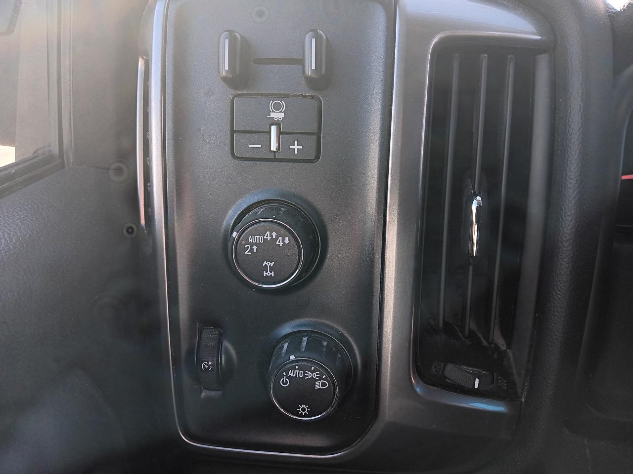 2017 Chevrolet Silverado 1500 LT Crewcab 4x4, Tow Package,BU Cam, Pwr Seat, Wifi - Photo #23