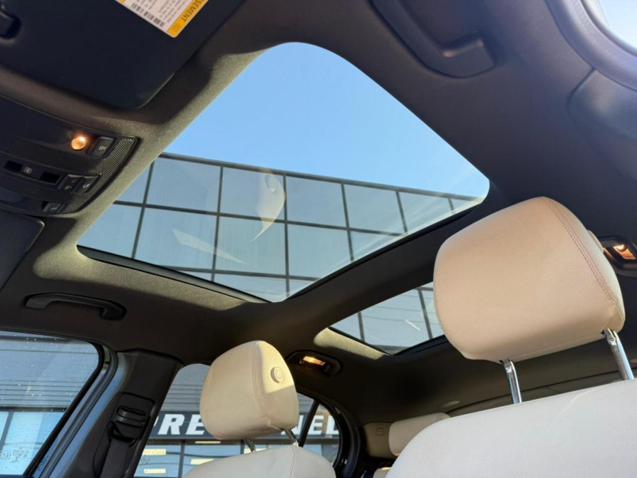 2020 Mercedes-Benz GLA GLA 250 4MATIC/ CLEAN CARFAX/ SERVICE RECORDS/ NAV - Photo #13