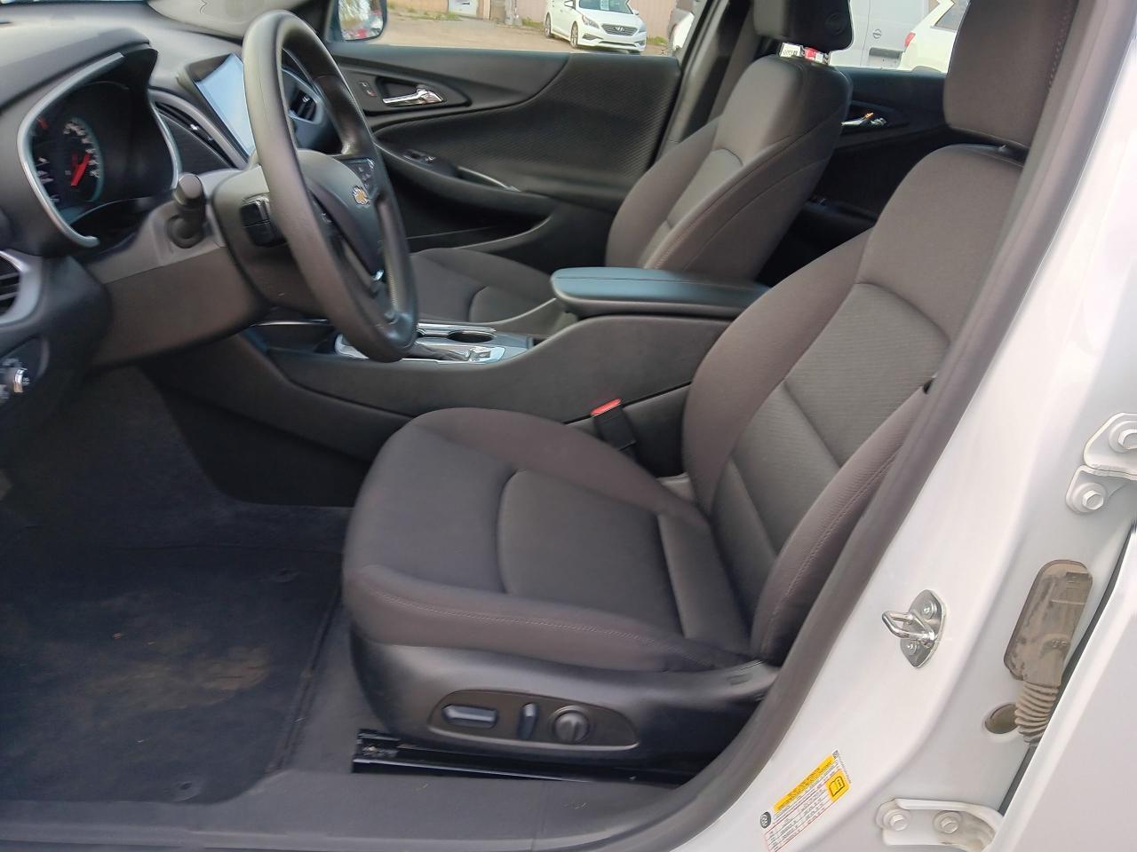 2023 Chevrolet Malibu 1LT Sport, Htd Seats, Pano Roof, Remote, BU Cam, - Photo #16