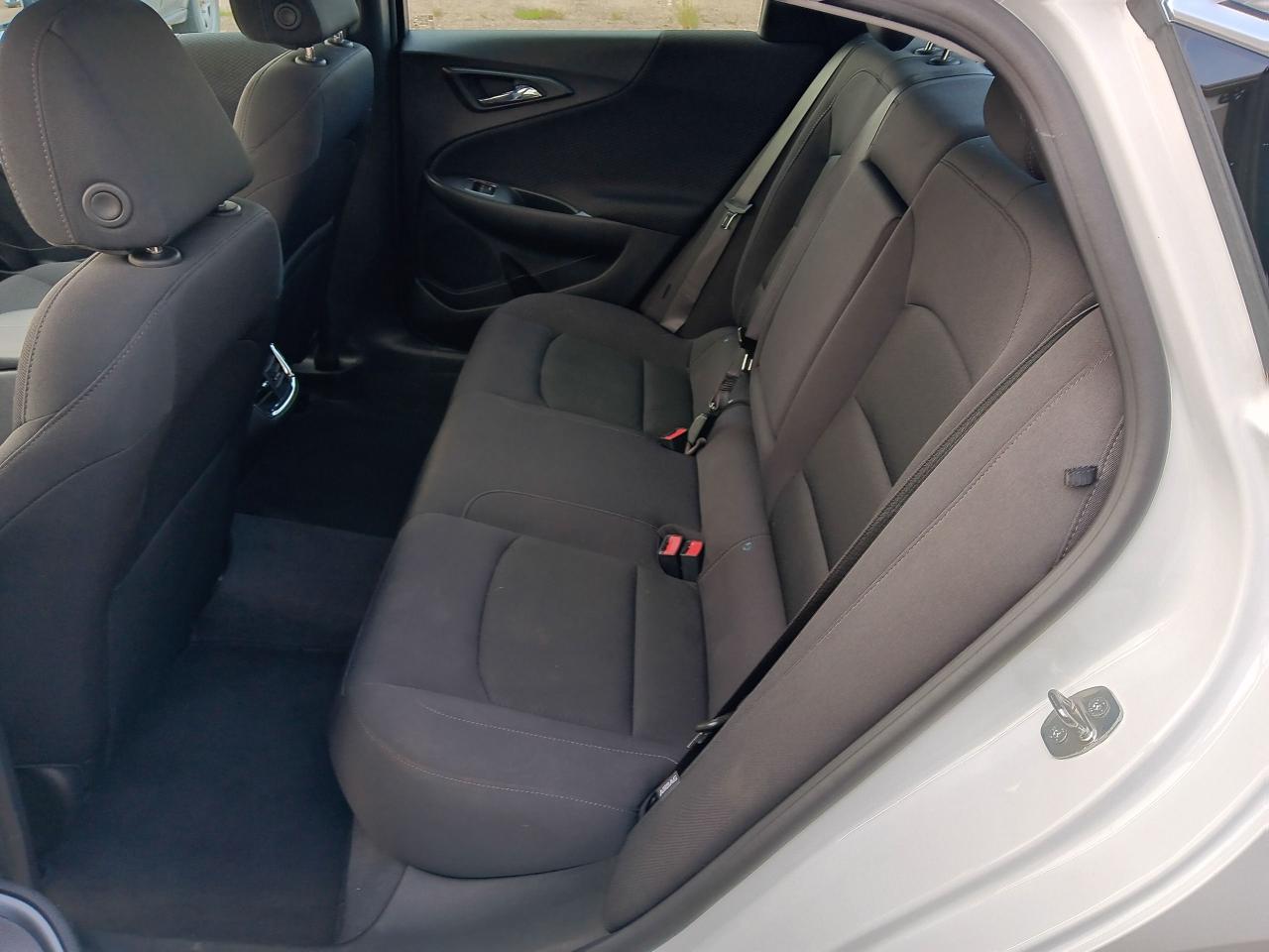 2023 Chevrolet Malibu 1LT Sport, Htd Seats, Pano Roof, Remote, BU Cam, - Photo #19