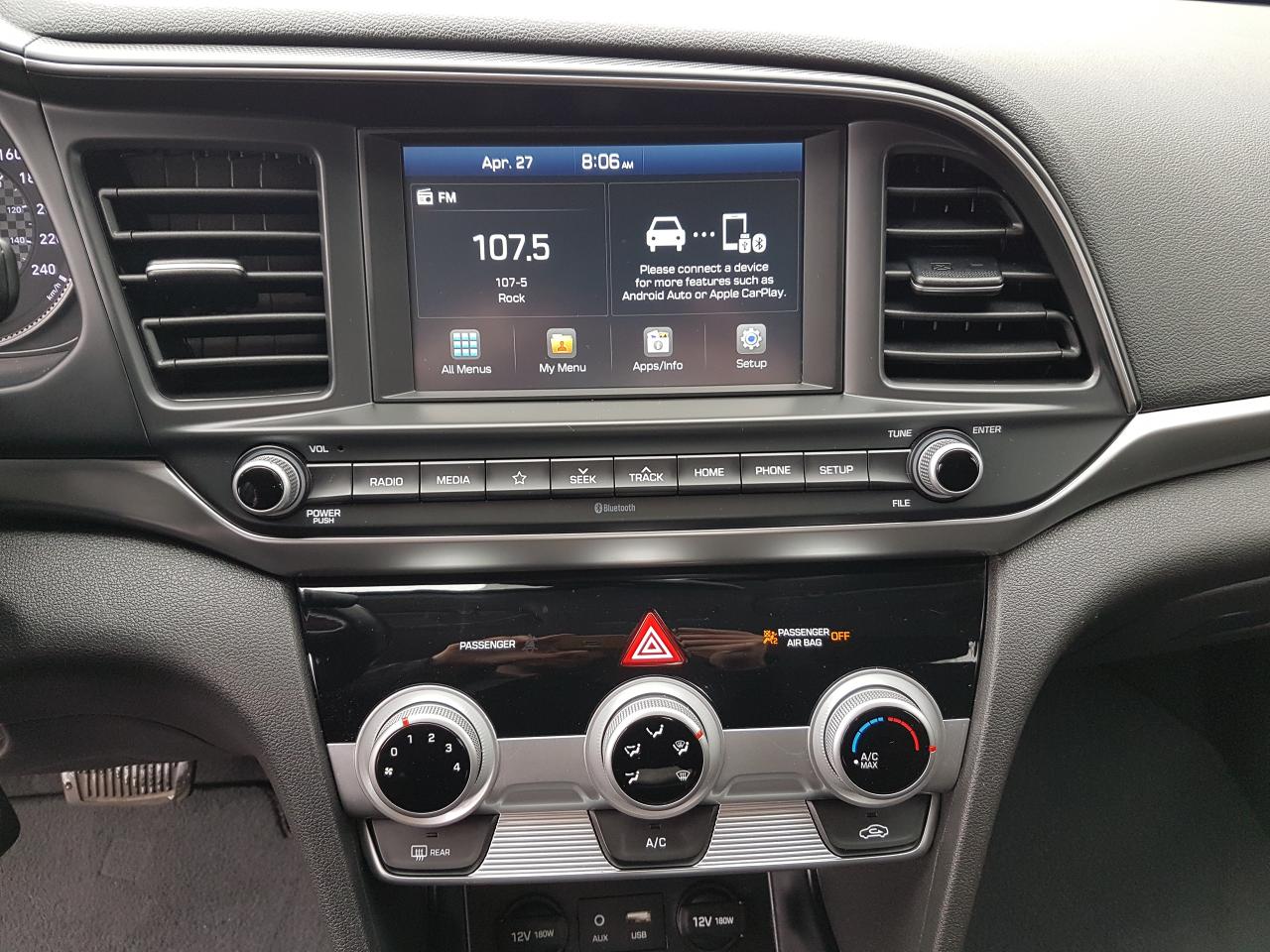 2020 Hyundai Elantra Preferred *HEATED SEATS* Photo