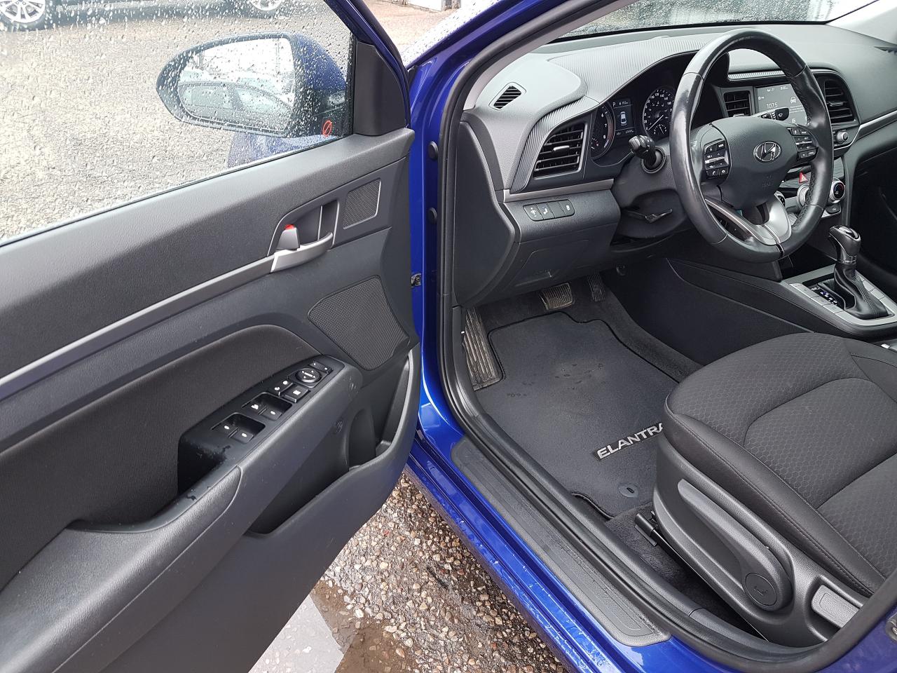 2020 Hyundai Elantra Preferred *HEATED SEATS* Photo