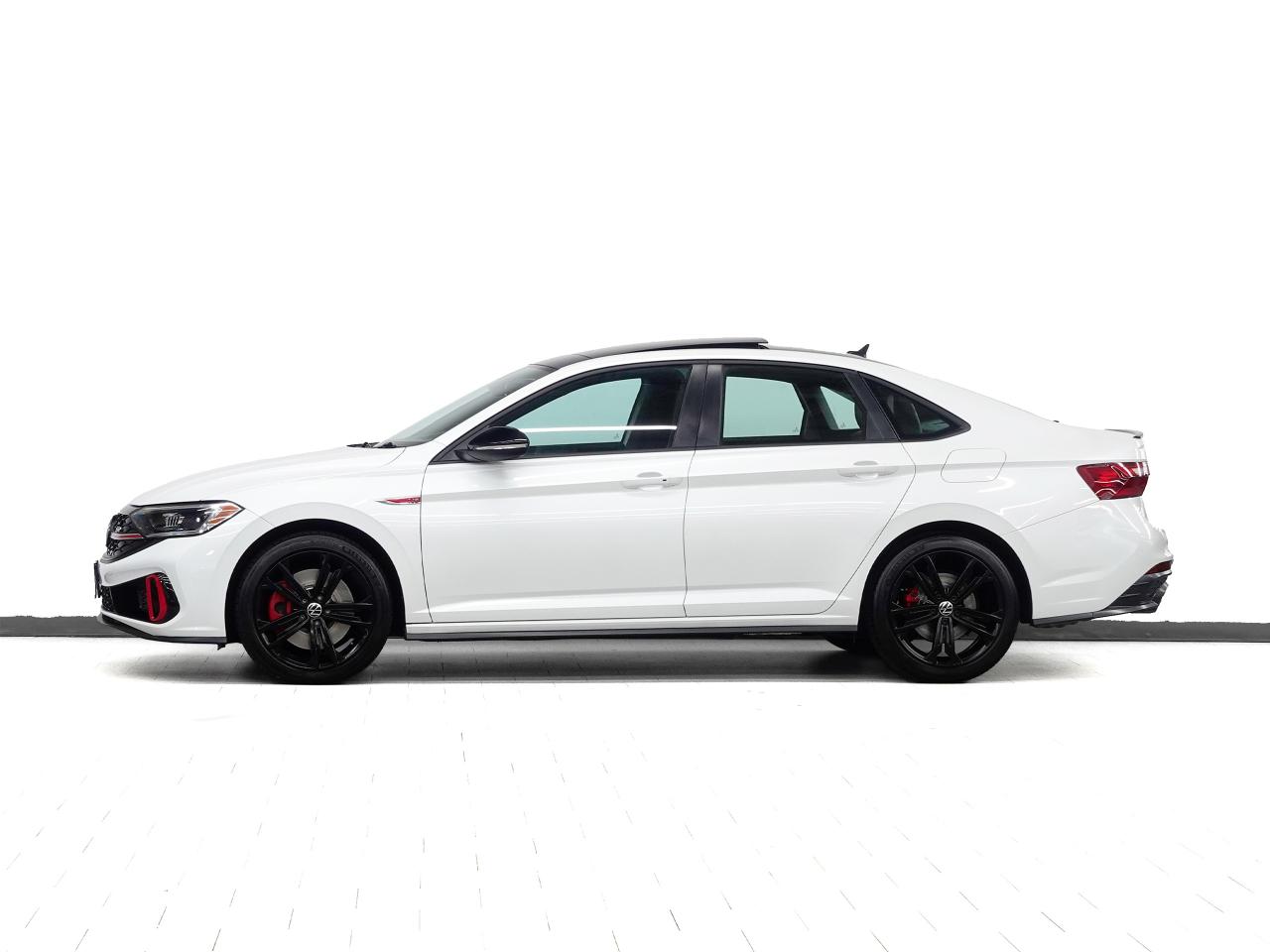 2022 Volkswagen Jetta GLI Nav | Leather | Sunroof | ACC | BSM | CarPlay