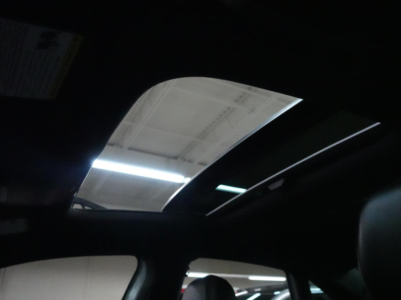 2022 Volkswagen Jetta GLI Nav | Leather | Sunroof | ACC | BSM | CarPlay