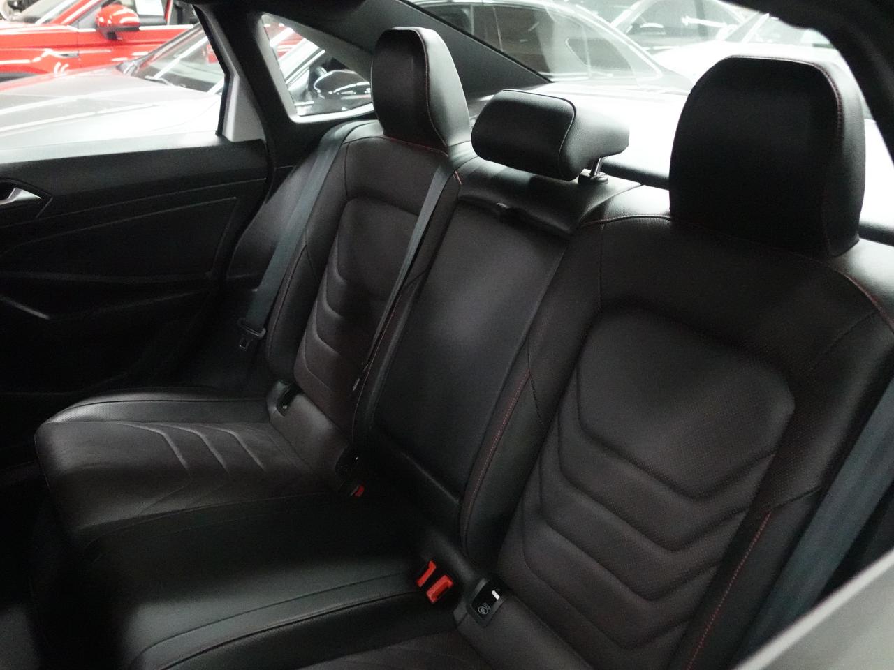 2022 Volkswagen Jetta GLI Nav | Leather | Sunroof | ACC | BSM | CarPlay