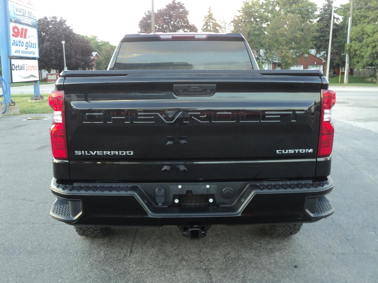 2023 Chevrolet Silverado 1500 CustomTrailBoss CrewCab4WD Z71 2.7L4cylGas 6'7"Box - Photo #8