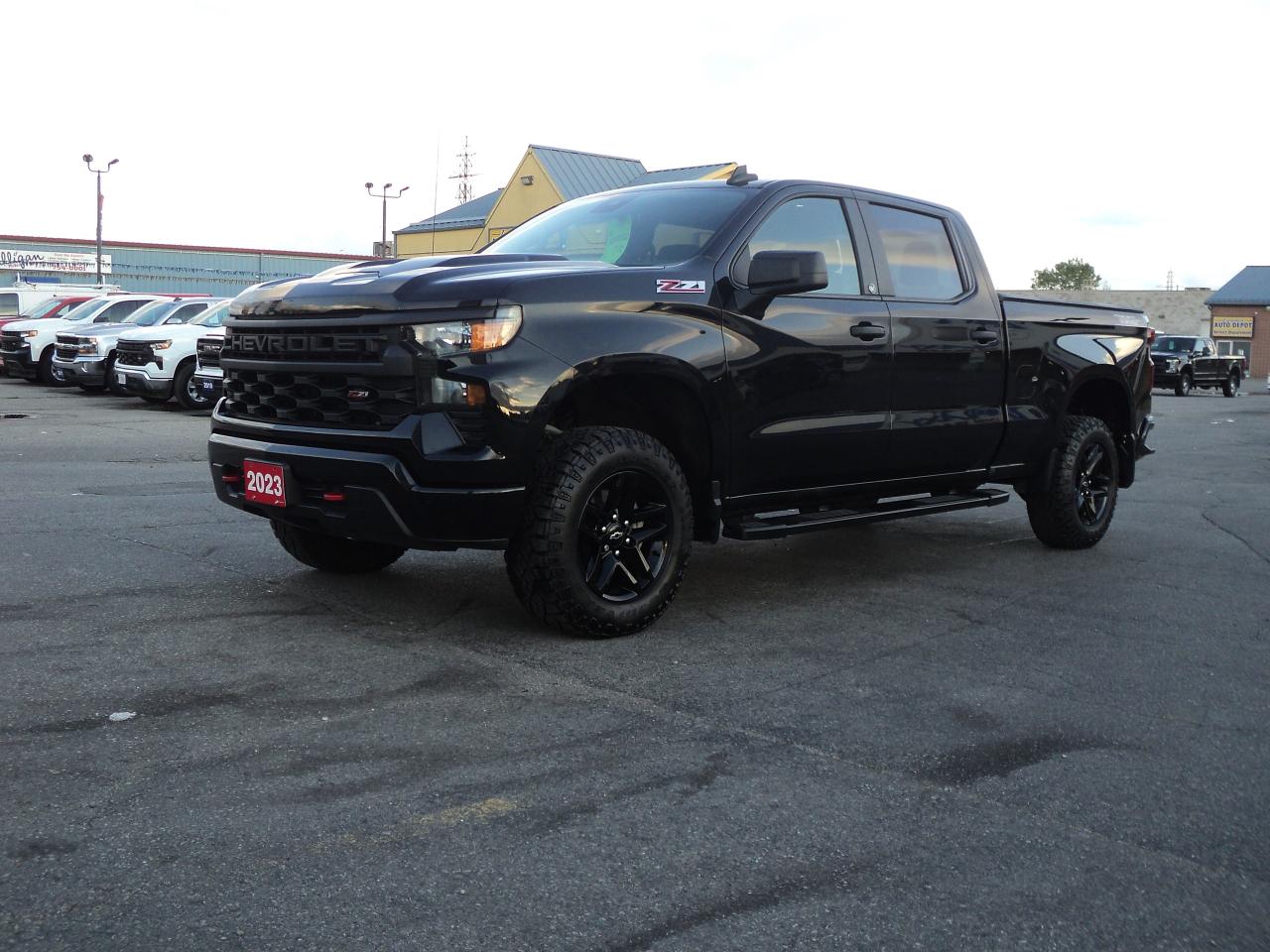 Used 2023 Chevrolet Silverado 1500 CustomTrailBoss CrewCab4WD Z71 2.7L4cylGas 6'7