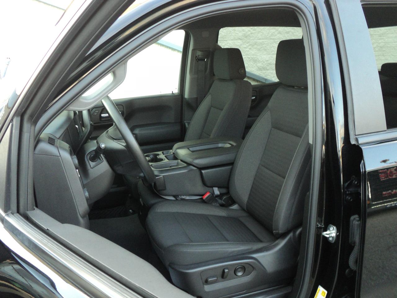 2023 Chevrolet Silverado 1500 CustomTrailBoss CrewCab4WD Z71 2.7L4cylGas 6'7"Box - Photo #12