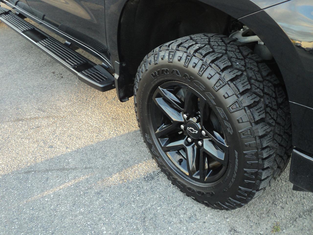 2023 Chevrolet Silverado 1500 CustomTrailBoss CrewCab4WD Z71 2.7L4cylGas 6'7"Box - Photo #25