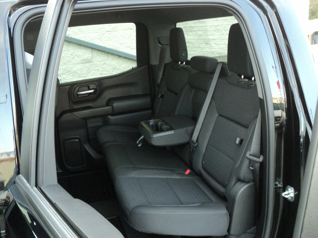 2023 Chevrolet Silverado 1500 CustomTrailBoss CrewCab4WD Z71 2.7L4cylGas 6'7"Box - Photo #13