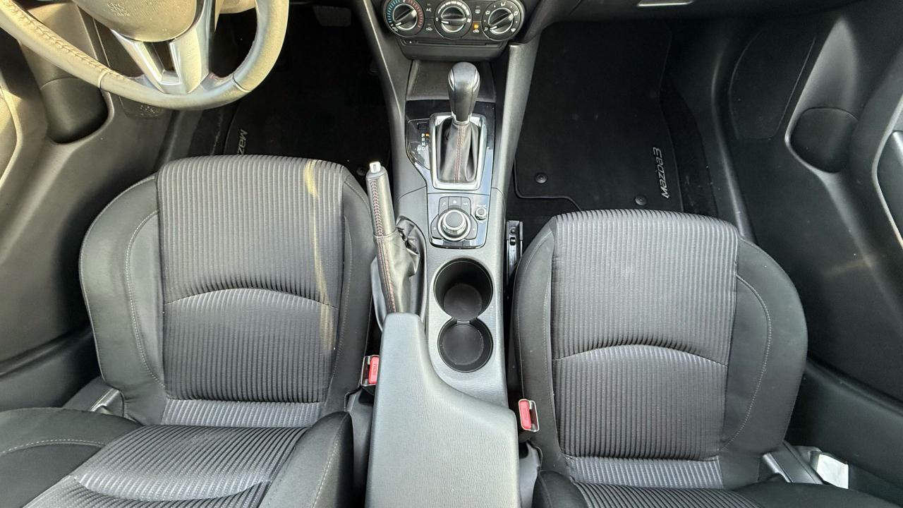 2015 Mazda MAZDA3 GS - Photo #15