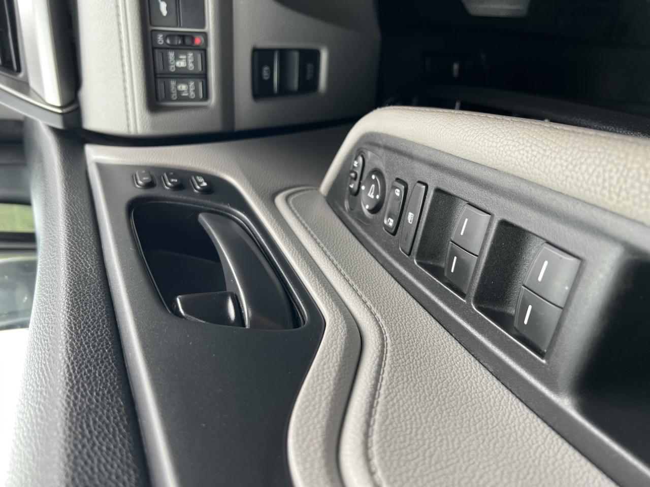 2019 Honda Odyssey EX-L - Photo #26