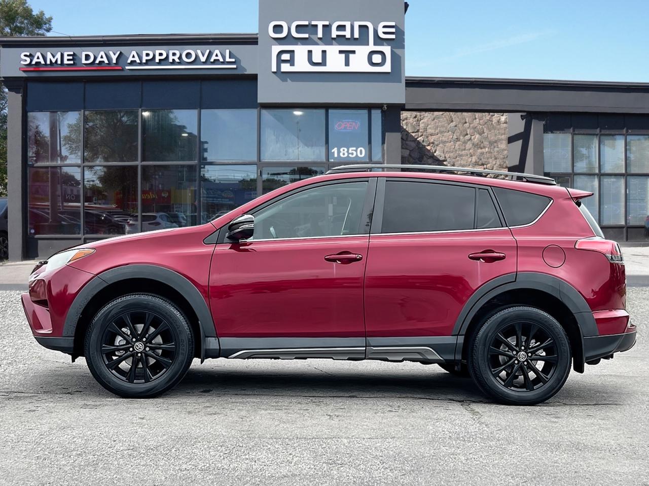 2018 Toyota RAV4 Adventure AWD SE - Photo #3
