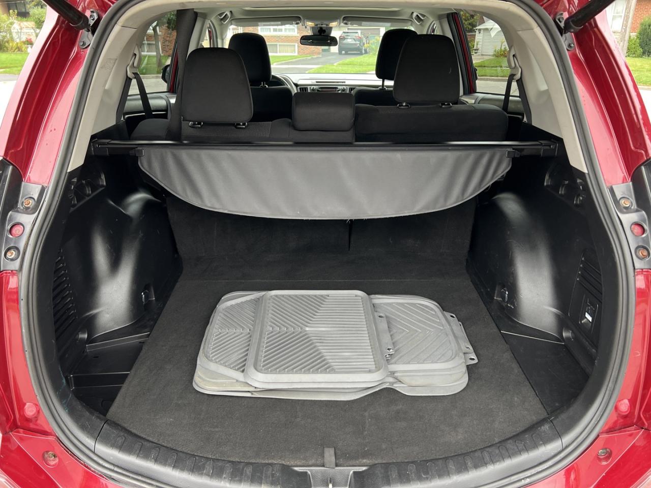 2018 Toyota RAV4 Adventure AWD SE - Photo #7