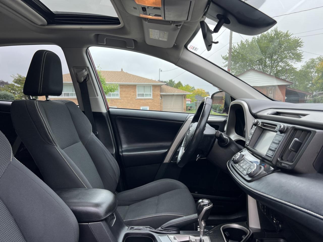2018 Toyota RAV4 Adventure AWD SE - Photo #9