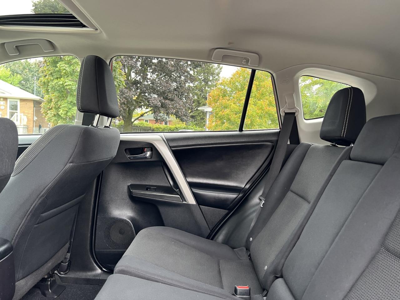 2018 Toyota RAV4 Adventure AWD SE - Photo #11