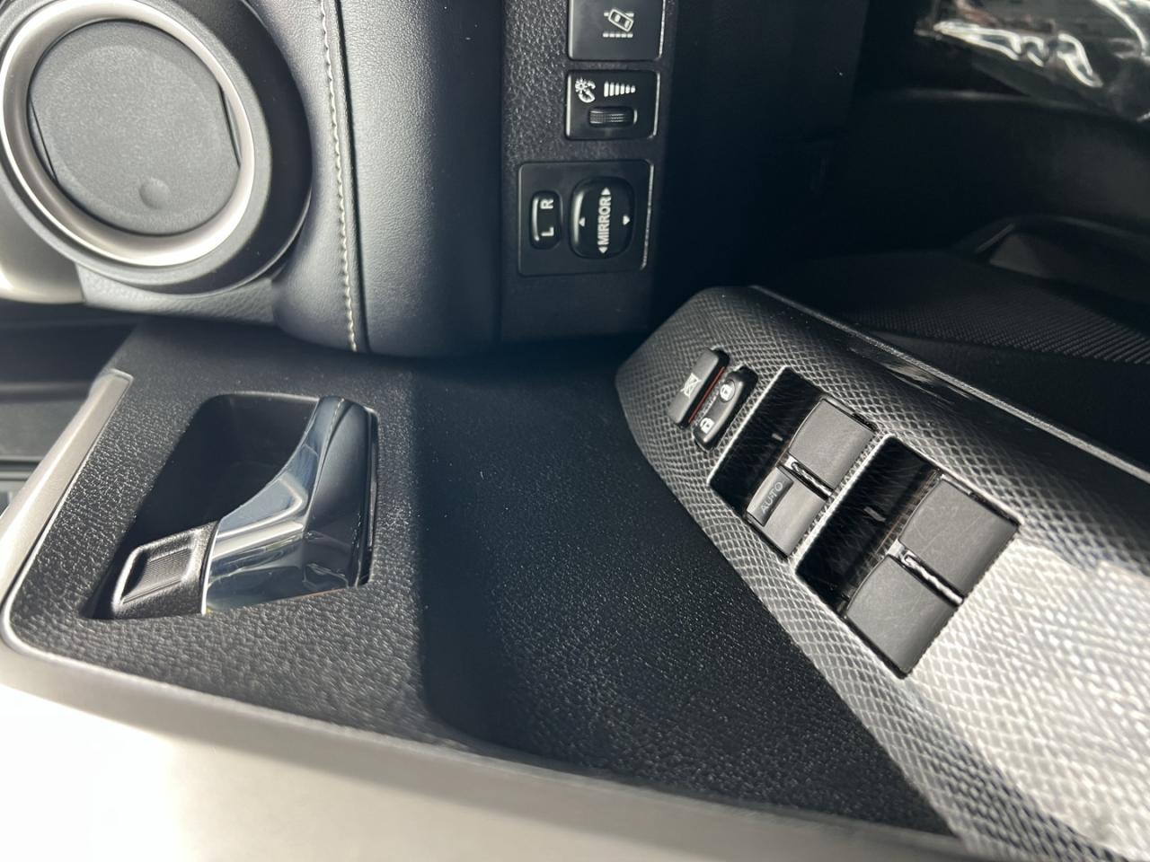 2018 Toyota RAV4 Adventure AWD SE - Photo #20