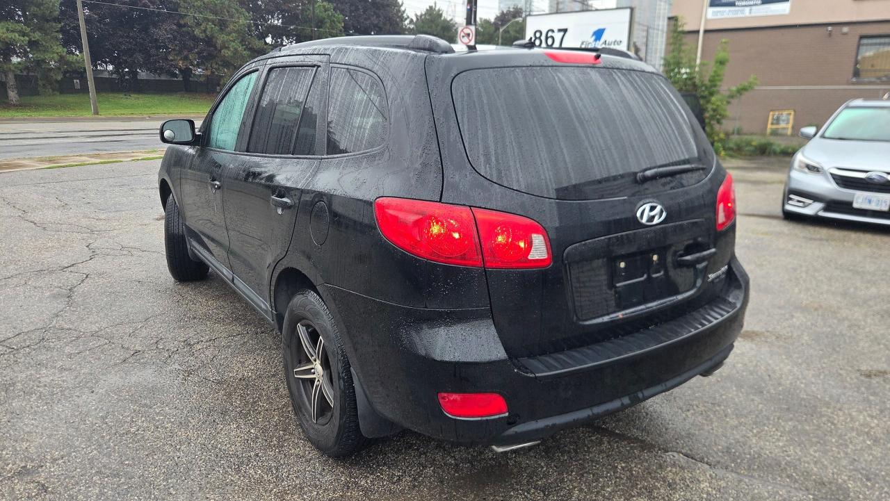 2008 Hyundai Santa Fe AWD 4dr 3.3L Auto GL 5-Pass - Photo #3