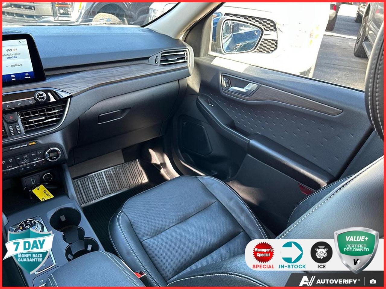 2020 Ford Escape Titanium AWD TITANIUM LEATHER LOW KMS CERTIFIED! Photo