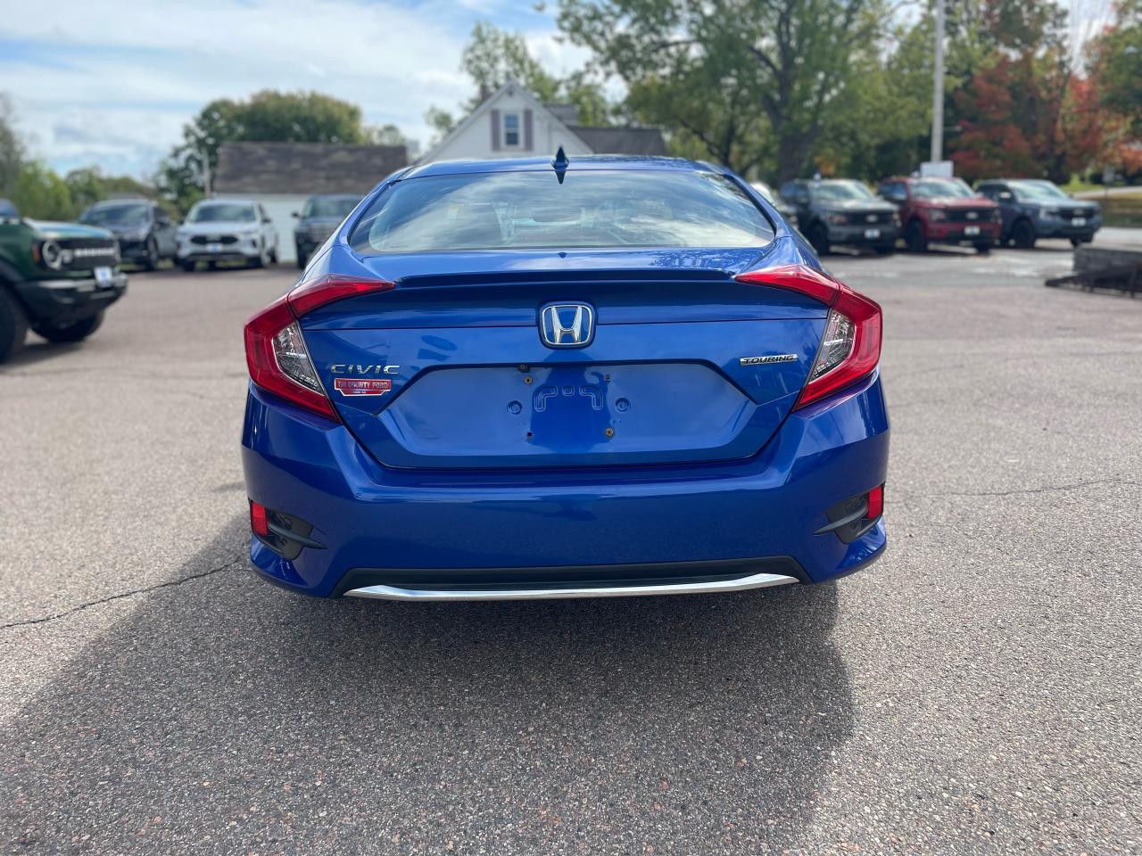 2019 Honda Civic Sedan Touring Photo5