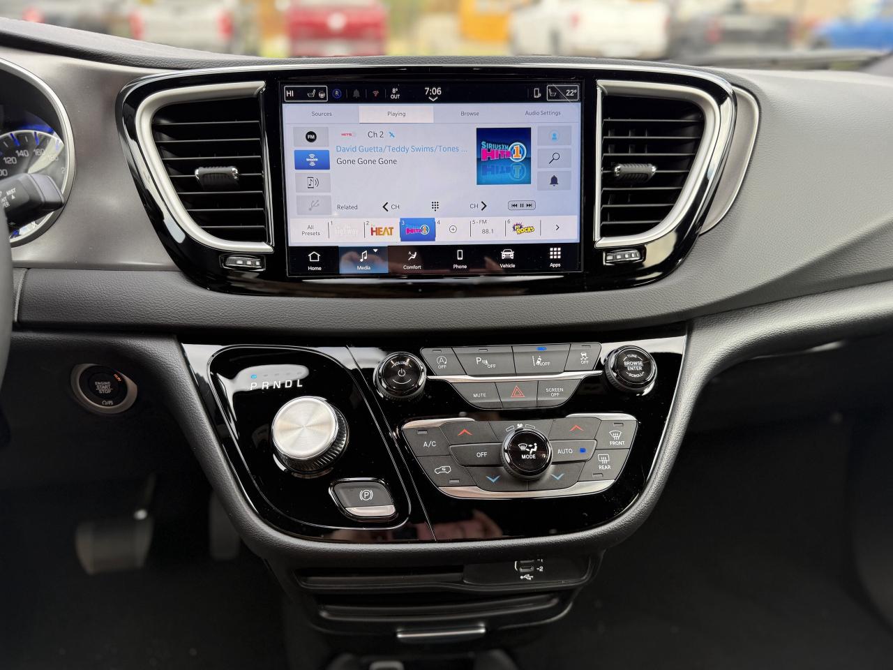 2026 Dodge Grand Caravan SXT 2WD Photo