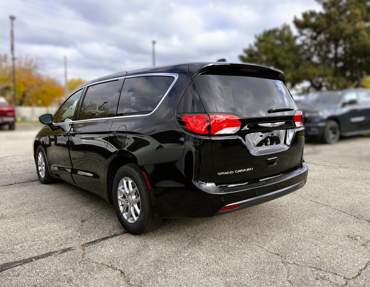 2026 Dodge Grand Caravan SXT 2WD Photo