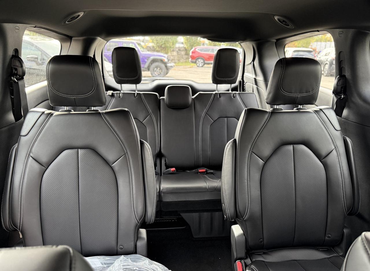2026 Dodge Grand Caravan SXT 2WD Photo
