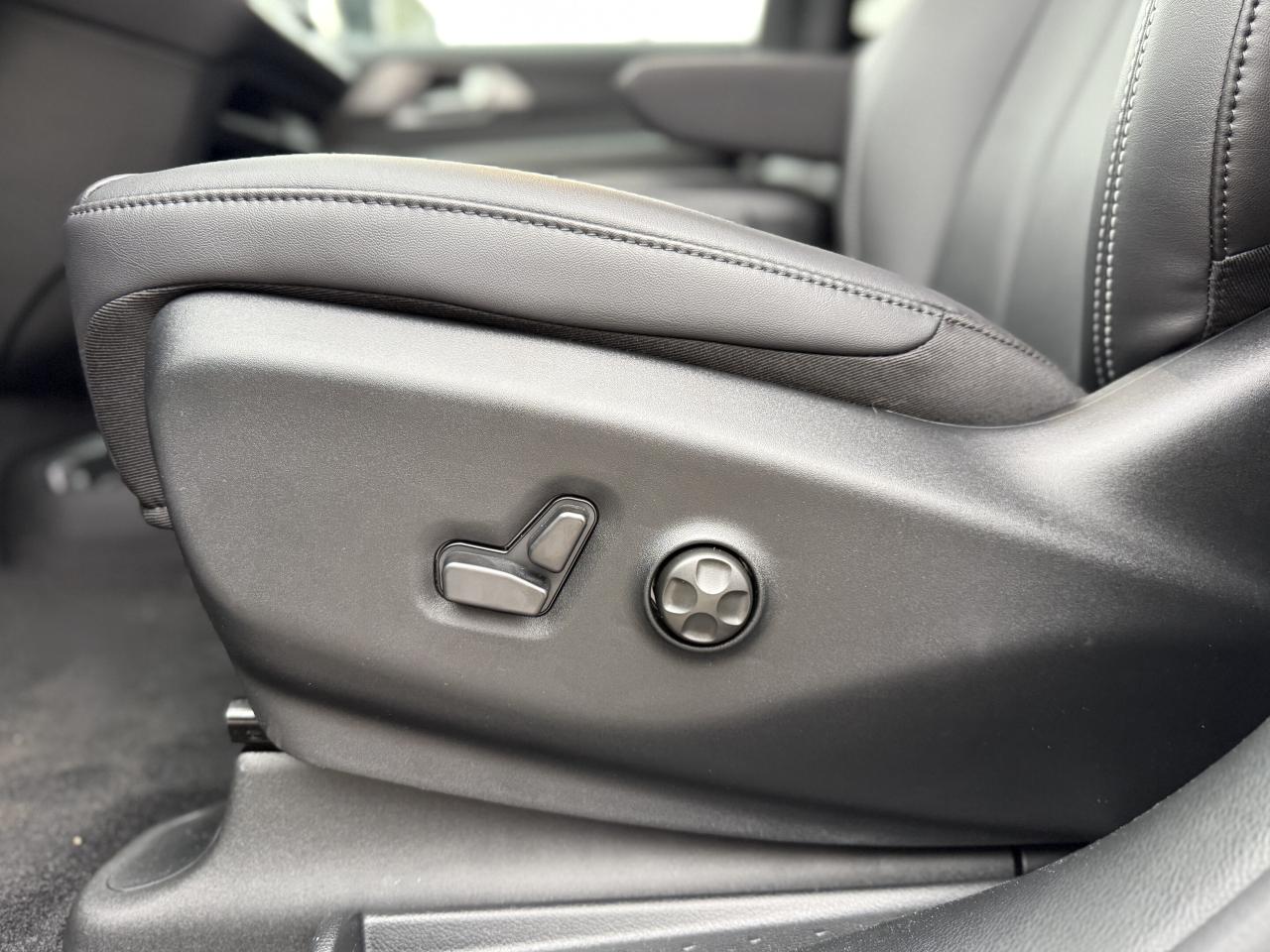 2026 Dodge Grand Caravan SXT 2WD Photo