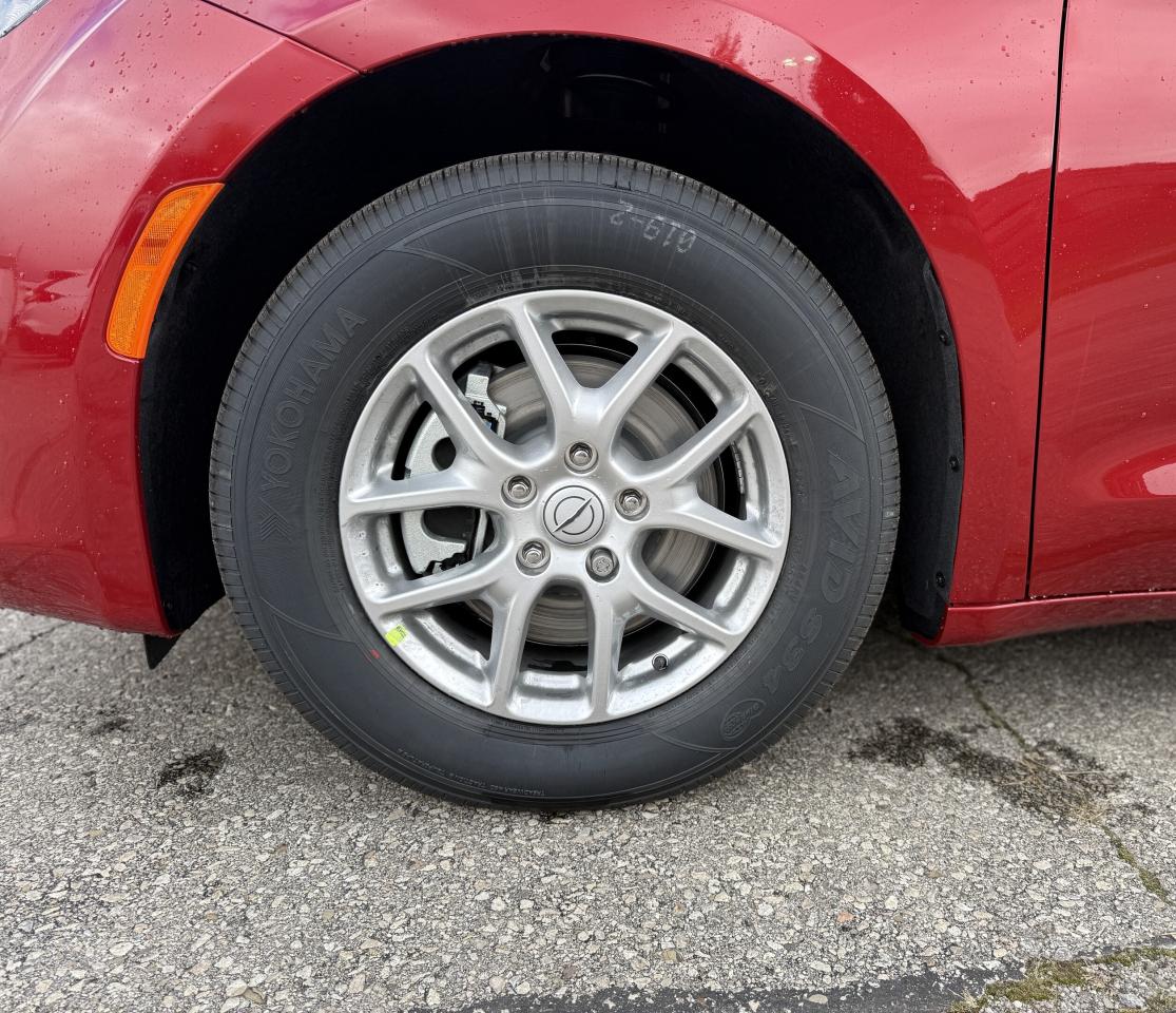 2026 Dodge Grand Caravan SXT 2WD Photo