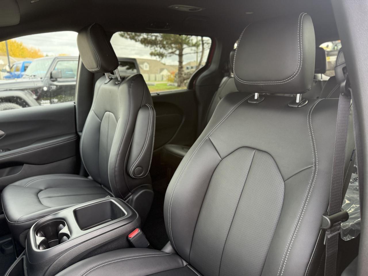 2026 Dodge Grand Caravan SXT 2WD Photo