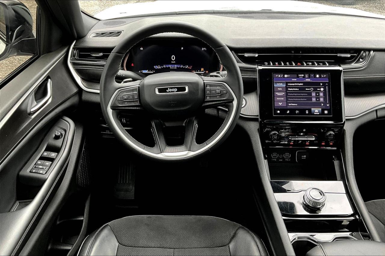 2023 Jeep Grand Cherokee L Altitude | 6Seat | Sunroof | SafetyTech | NAV |4X4 Photo4