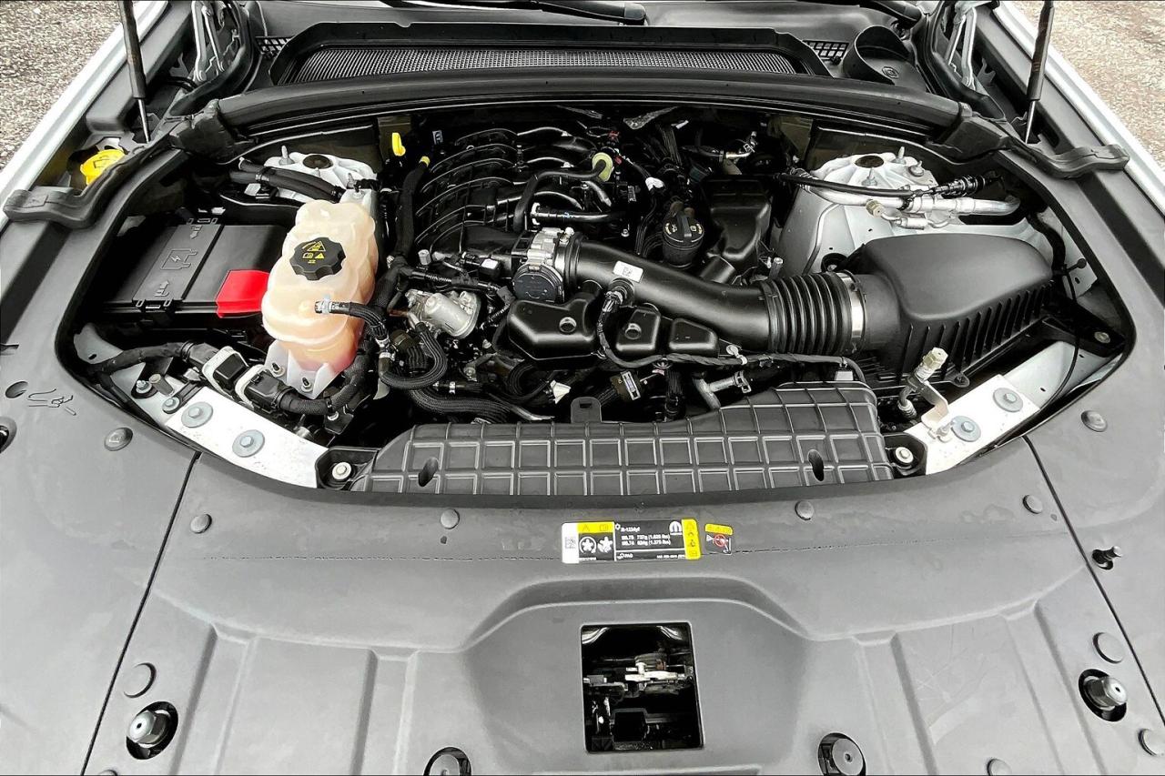 2023 Jeep Grand Cherokee L Altitude | 6Seat | Sunroof | SafetyTech | NAV |4X4 Photo