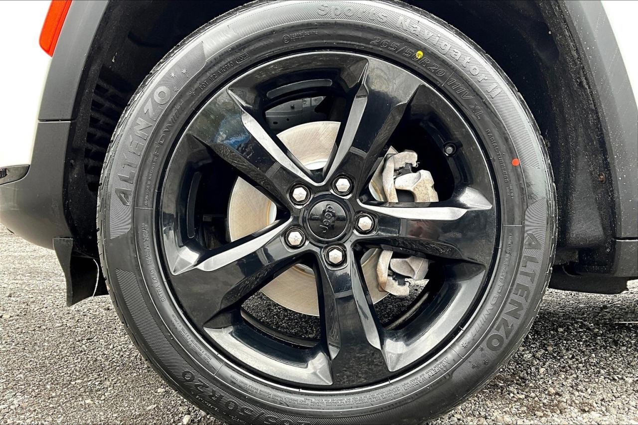 2023 Jeep Grand Cherokee L Altitude | 6Seat | Sunroof | SafetyTech | NAV |4X4 Photo