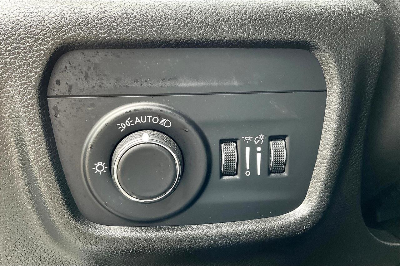 2023 Jeep Grand Cherokee L Altitude | 6Seat | Sunroof | SafetyTech | NAV |4X4 Photo