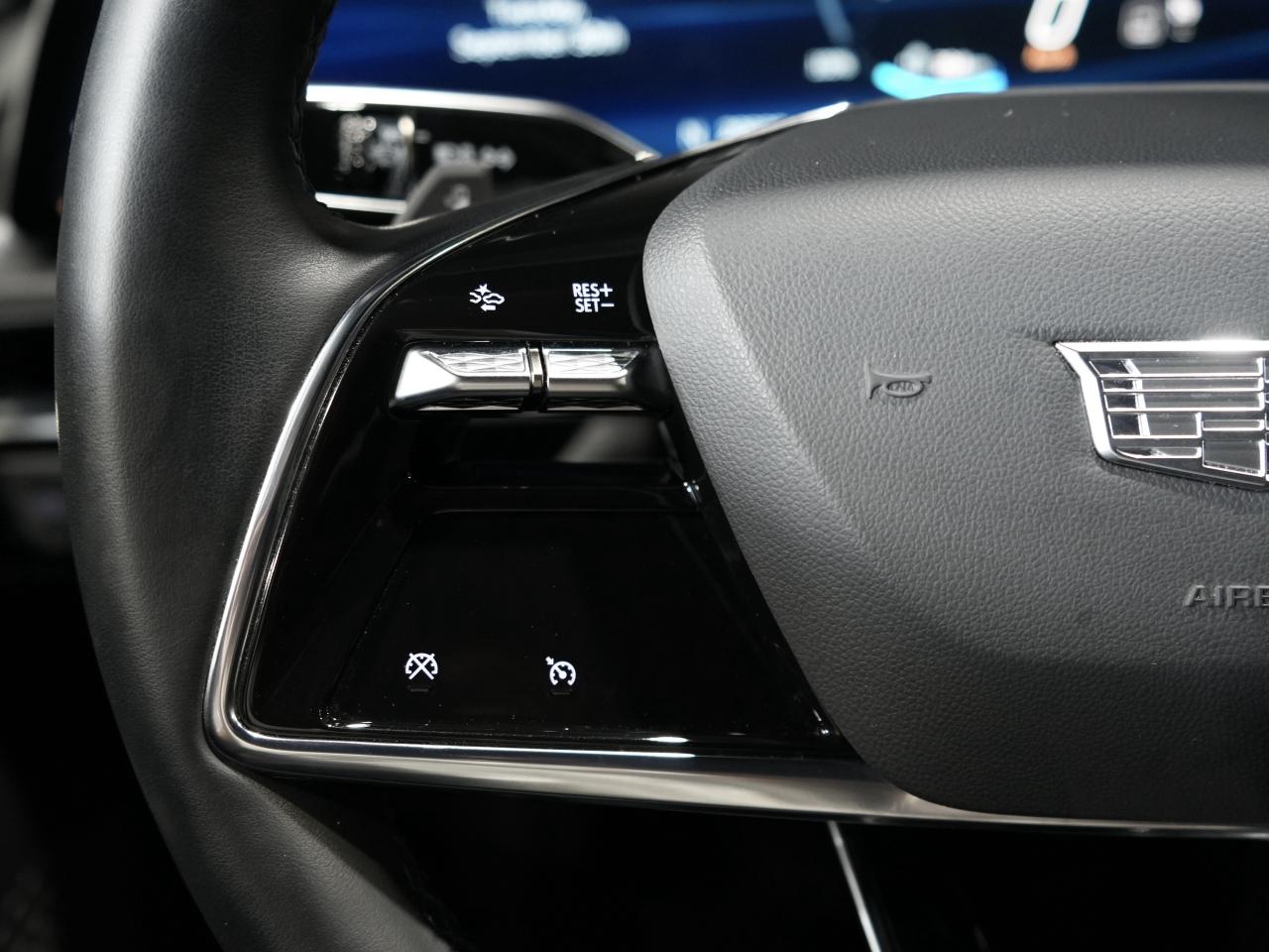 2024 Cadillac LYRIQ Tech w-1SA/PANO/DRIVE ASSIST/NO ACCIDENT/1-OWNER Photo