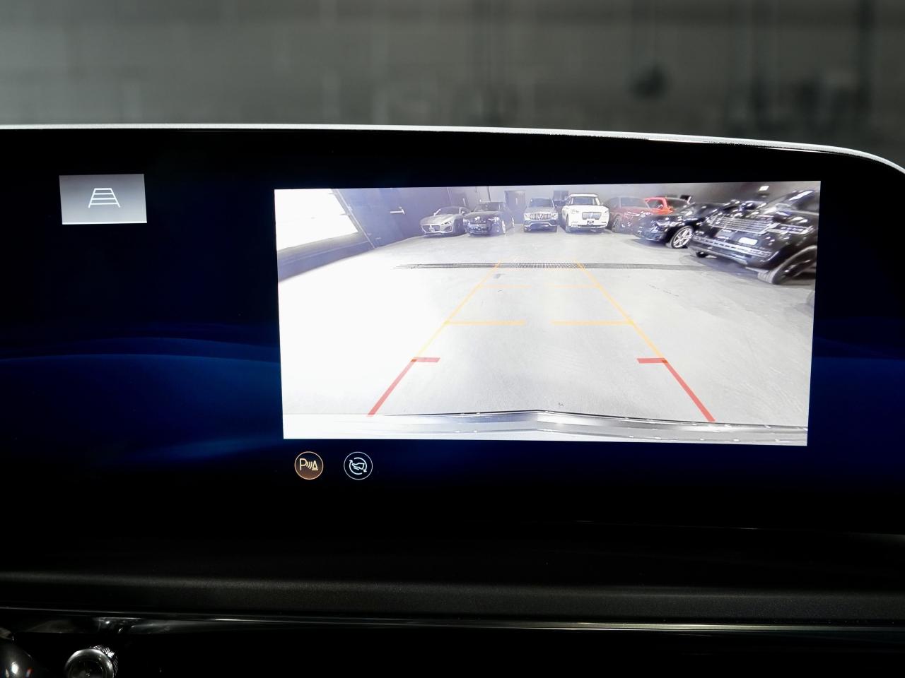 2024 Cadillac LYRIQ Tech w-1SA/PANO/DRIVE ASSIST/NO ACCIDENT/1-OWNER Photo