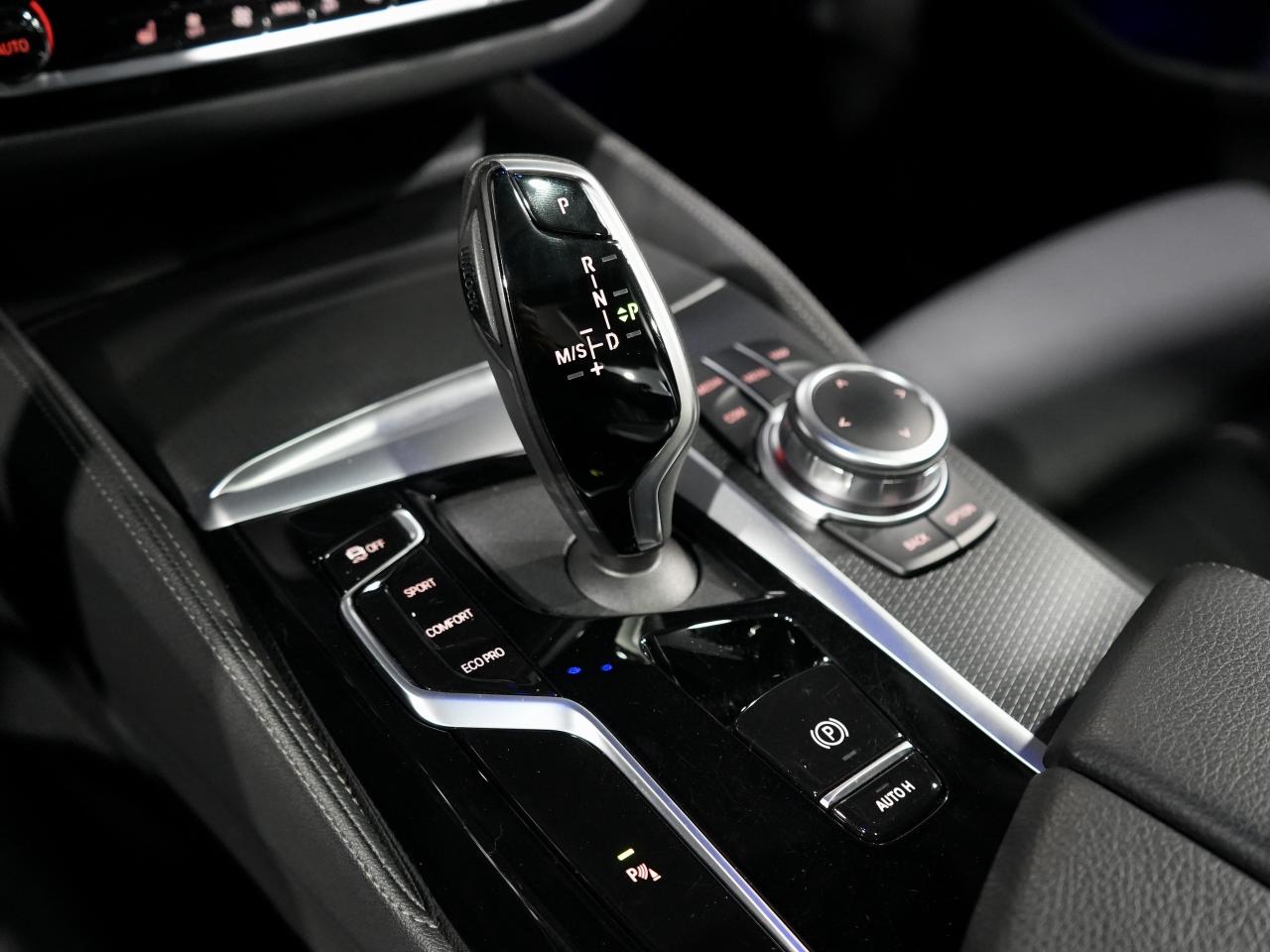 2022 BMW 5 Series 540i xDrive/M SPORT/HUD/HARMAN K/ROOF/NO ACCIDENTS Photo