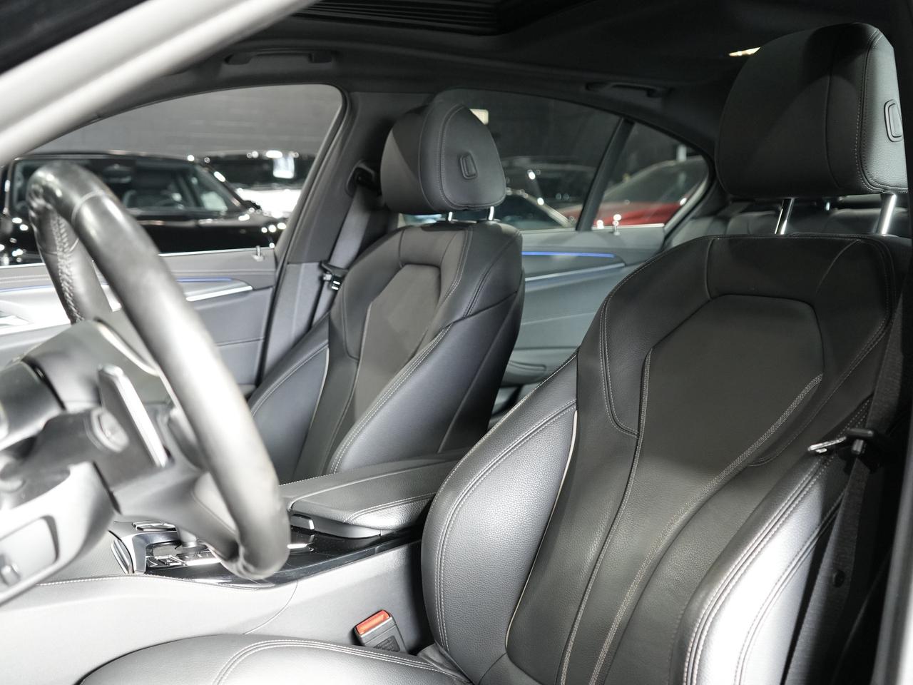 2022 BMW 5 Series 540i xDrive/M SPORT/HUD/HARMAN K/ROOF/NO ACCIDENTS Photo