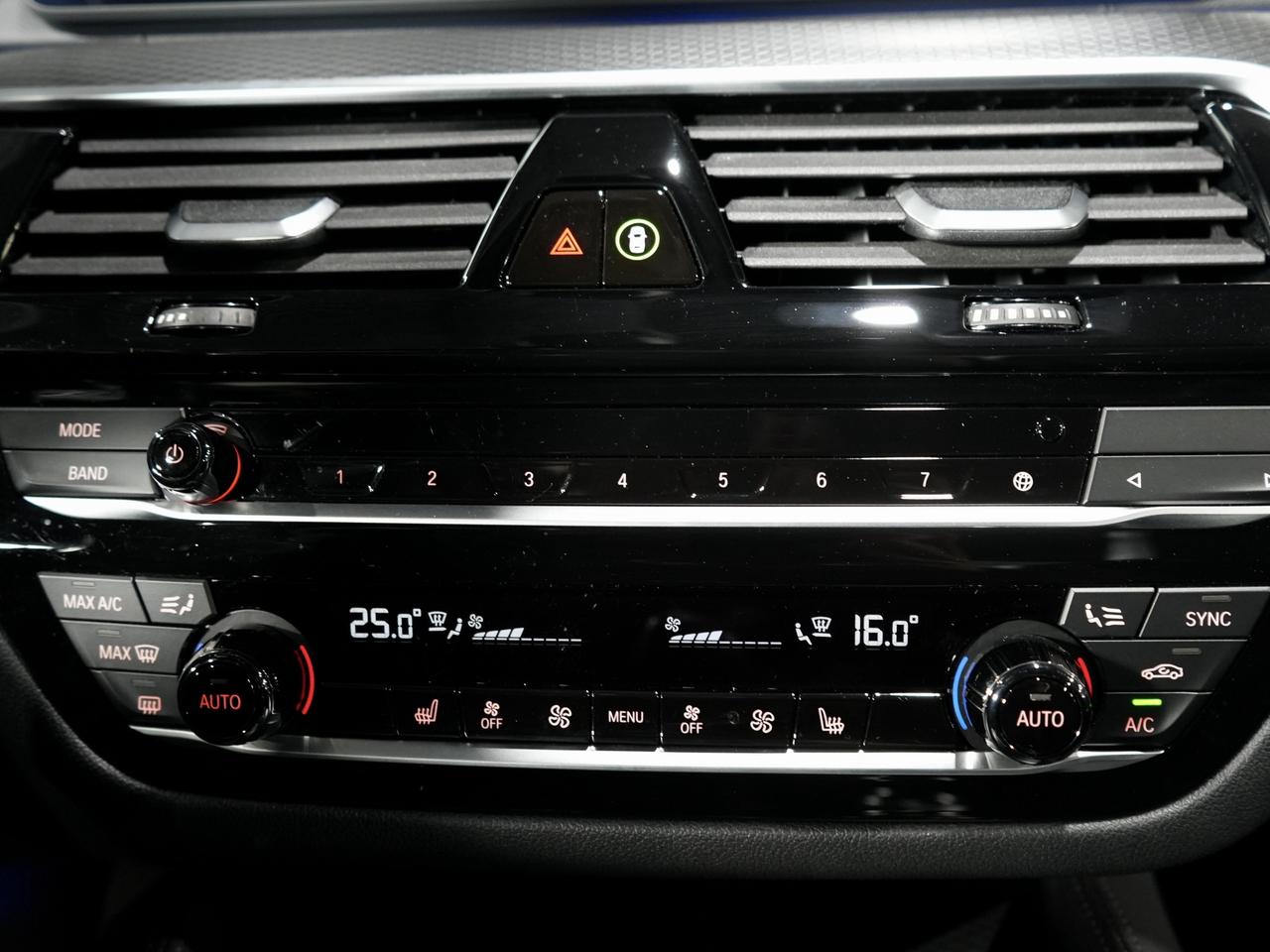 2022 BMW 5 Series 540i xDrive/M SPORT/HUD/HARMAN K/ROOF/NO ACCIDENTS Photo