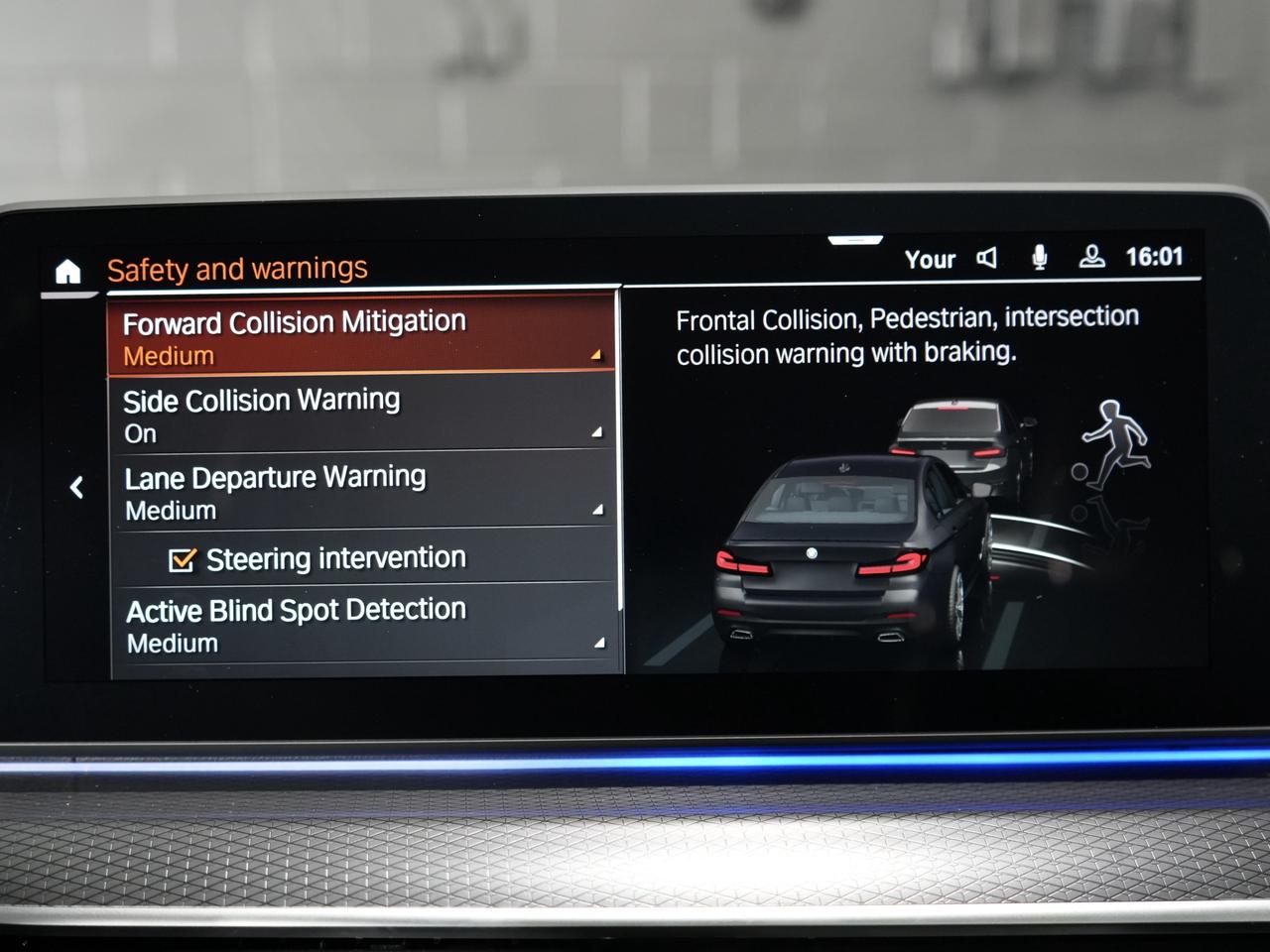 2022 BMW 5 Series 540i xDrive/M SPORT/HUD/HARMAN K/ROOF/NO ACCIDENTS Photo