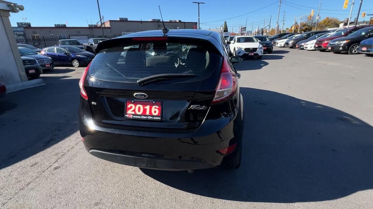 2016 Ford Fiesta SE | LOW KMS!! | 16IN ALLOYS | NAV | BLUETOOTH Photo
